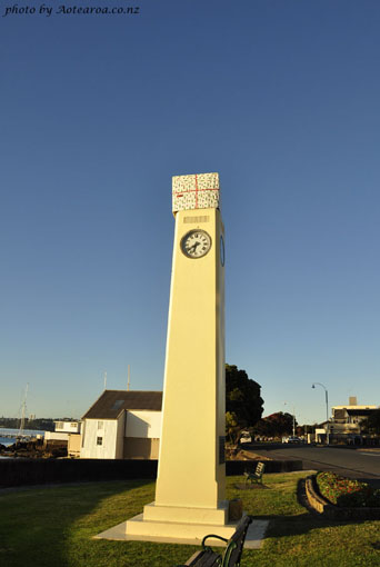 ho ho ho, Xmas box on top of the Devonport clock tower